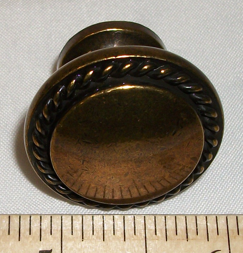 Rope Edged Knob - Lot of 10 - Image 3