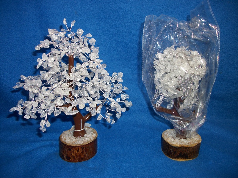Quartz crystal tree with about 500 pieces of quartz