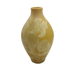 Art pottery vase by Bevan Norkin view 1