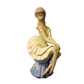 Casades-Ballerina-Seated-front-view