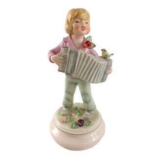 goebel-boy-with-accordian-front
